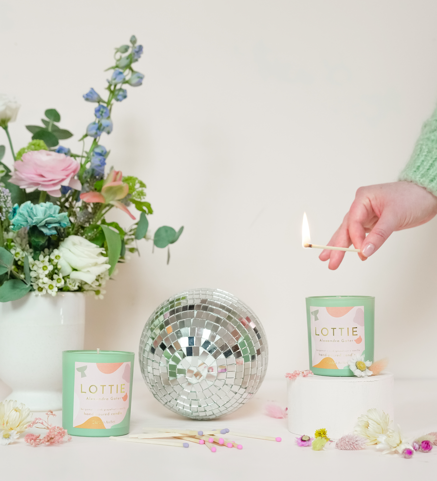 Lottie Candle